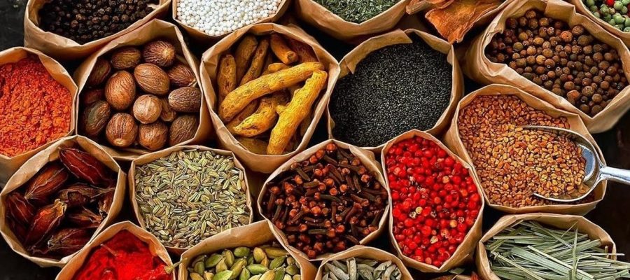 ingredients-101-buying-grinding-tempering-spices.1280x600